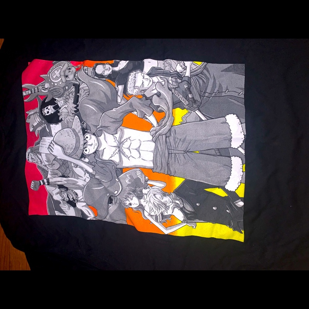 One Pie d Straw Hat Crew Shirt